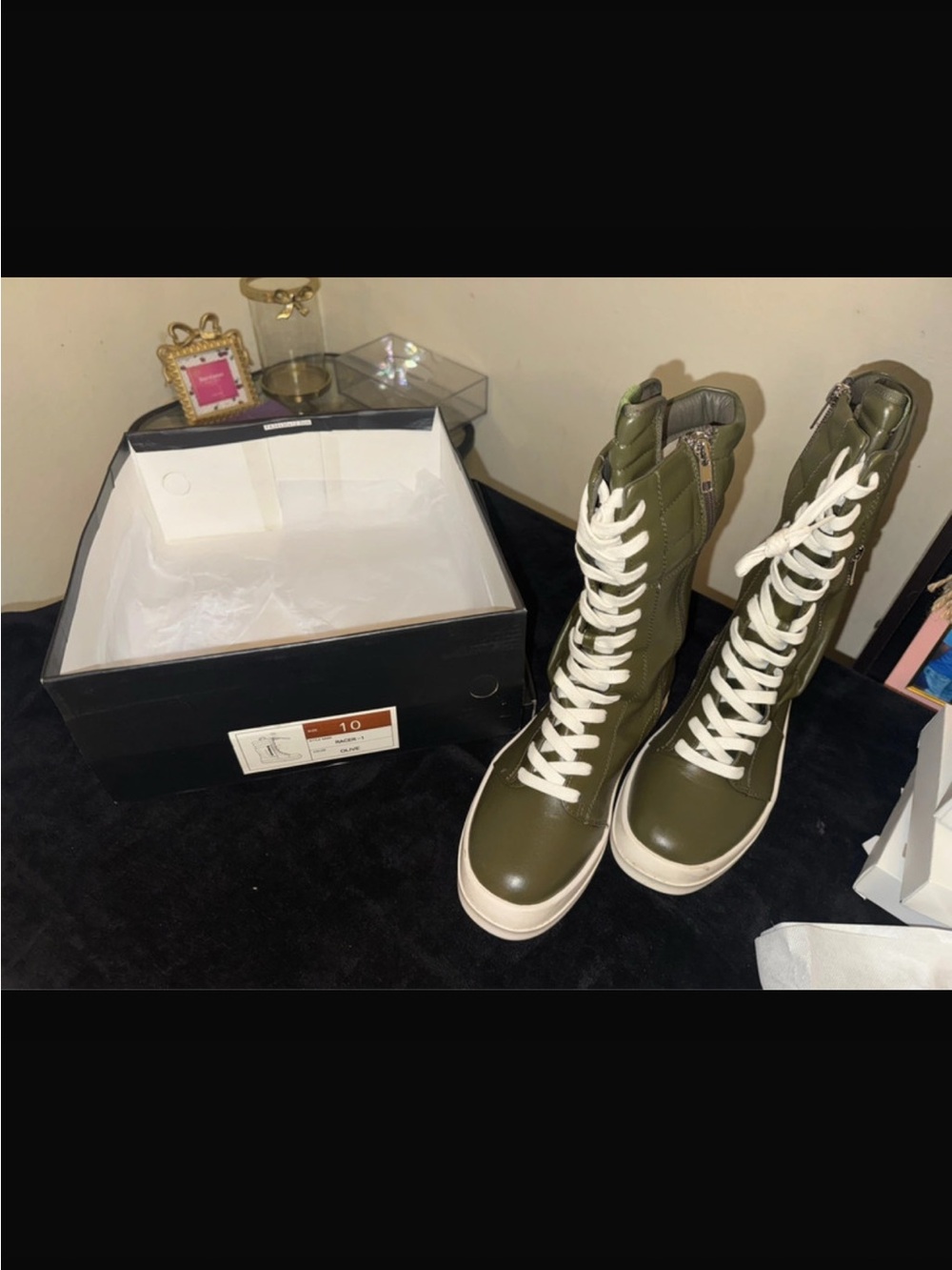 Women’s Olive Green High-Top Lace-Up Boots